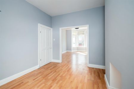 Weston Park Road, Plymouth - Photo 2