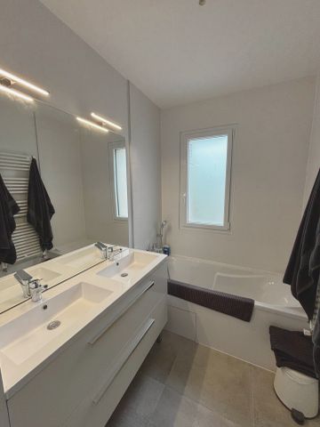 Location Maison 5 pièces 140m² ST JEAN DE BRAYE 45800 - Photo 3