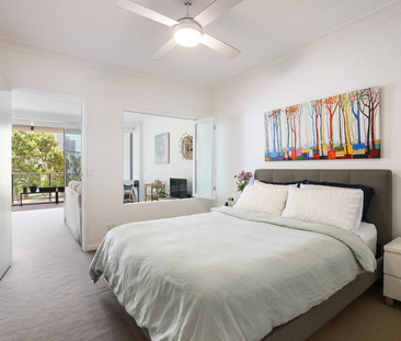 Stylish Furnished Unit in the Heart of Surfers Paradise - Your Perf... - Photo 2