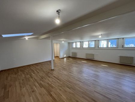 A saisir ! Splendide loft en plein centre de Martigny ! - Photo 2
