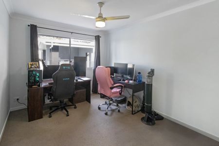 Modern, low-maintenance living in the heart of McDowall - Photo 5