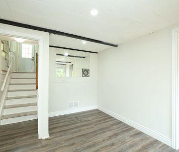 For Lease - 608 Thornwood Avenue Unit# Upper, Burlington, Ontario - Photo 2