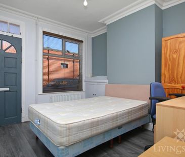 3 bedroom terraced house to rent - Photo 4