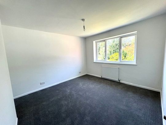 3 bedroom house to rent Somerset Avenue, Southampton, SO18 - Photo 1