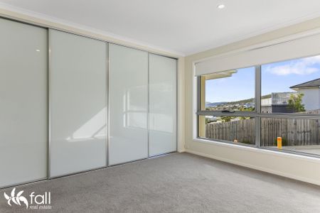 Immaculate Home, Views, Sunny Aspect - Photo 3