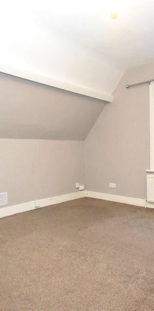 Selhurst Road, London, SE25 - Photo 1