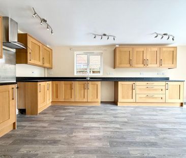 5 bedroom detached house to rent - Photo 5