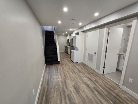 For Lease - 102 Wellington Street Unit# 1, Hamilton, Ontario - Photo 2