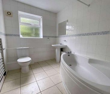 Sutton Avenue, Peacehaven, BN10 - Photo 5