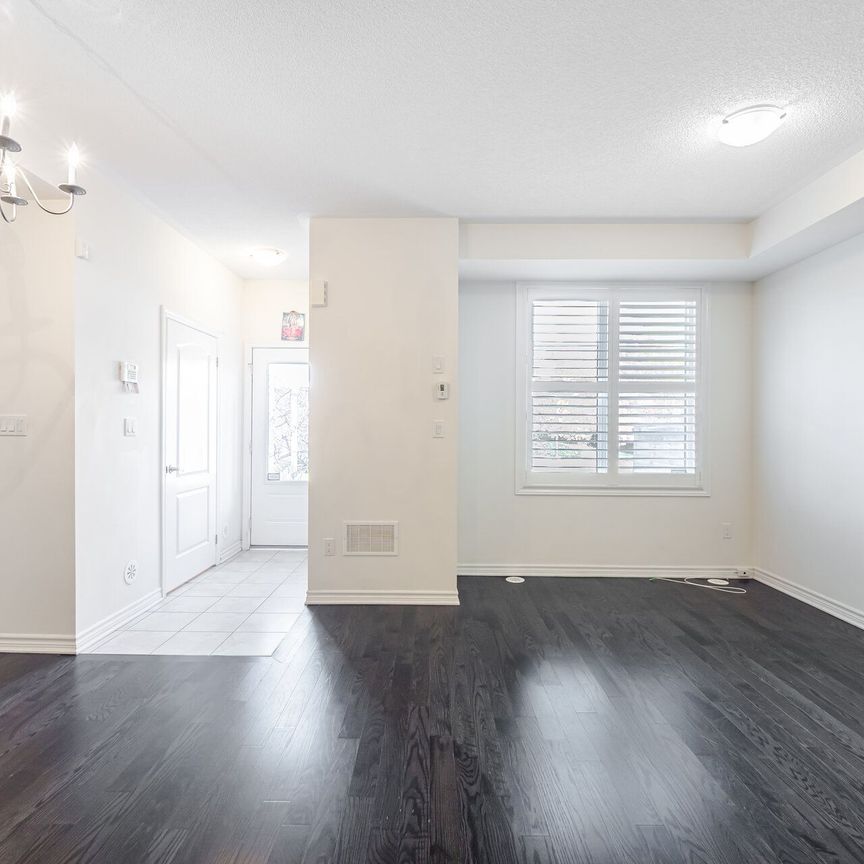 For Lease - 636 Evans Avenue Unit# # 40, Toronto, Ontario - Photo 1