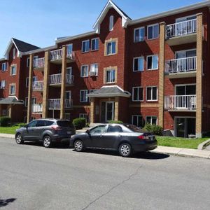 Laval, 4½ à louer - Photo 2