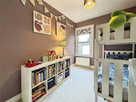 3 bedroom semi-detached house to rent - Photo 4