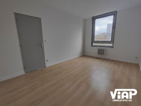 T3 REFAIT A NEUF PLACE JOURDAN - Photo 4