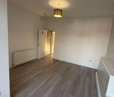 Methley Place, Leeds, LS7 - Photo 3