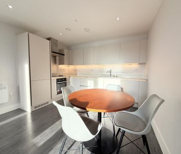 2 bedroom flat to rent - Photo 6