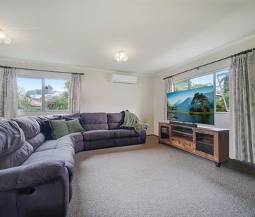 Tucked away in Remuera - Photo 2