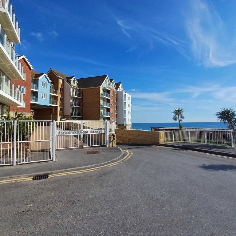 Honeycombe Chine, Bournemouth - Photo 1