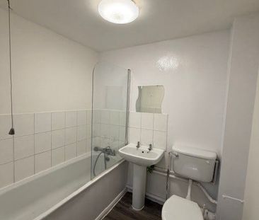 1 Bed Flat, Plowman Close, N18 - Photo 5