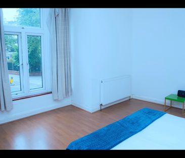 Room in a Shared Flat, Green Lanes, N16 - Photo 2
