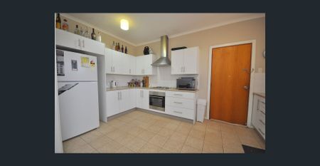 11 Moyes Street, Port Augusta - Photo 4
