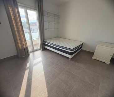 Location Appartement 3 pièces 80m² - Photo 4