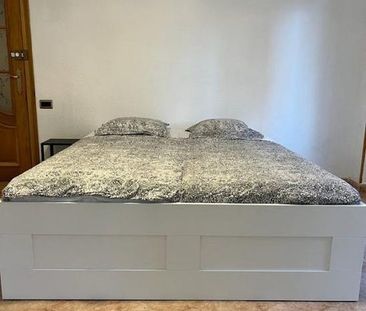 Plaça Nova de lEsglésia, Valencia, Valencian Community 46025 - Photo 2