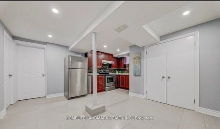 For Lease - 1336 Pharmacy Avenue, Toronto, Ontario - Photo 2