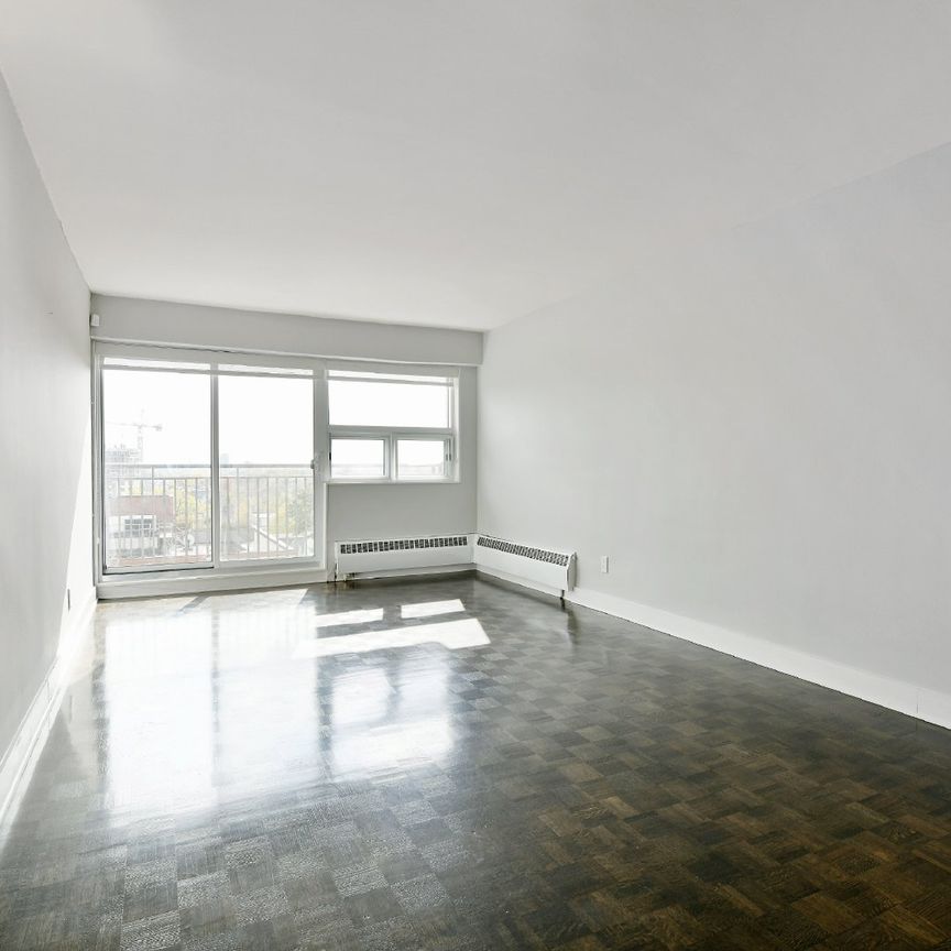 21 James Street - 508 - Photo 1