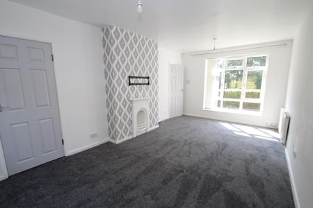 2 bedroom semi-detached house to rent - Photo 5