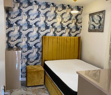 1 Bed Flat, Black Prince Avenue, CV3 - Photo 2