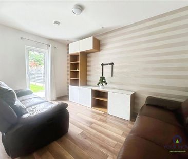 4 bedroom detached house to rent - Photo 5