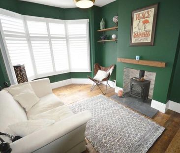 4 bedroom semi-detached house to rent - Photo 1