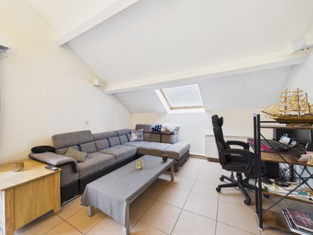 Appartement une chambre à louer, sur les hauteurs de Bohon - Photo 2