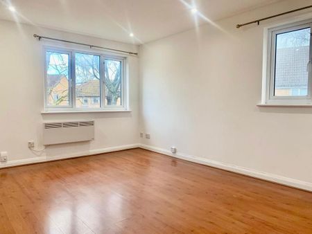 2 bedroom maisonette to rent - Photo 3