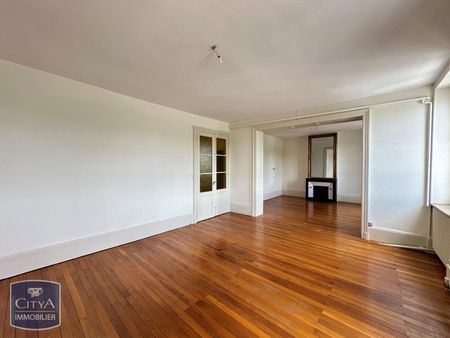 Location Appartement 5 pièces 121m² MACON 71000 - Photo 4