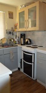 The Hawthorns, Colnbrook, Slough,SL3 - Photo 3
