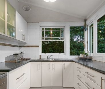 Californian Bungalow in the Golden Triangle - Photo 5