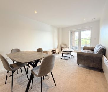 2 bedroom flat to rent - Photo 2