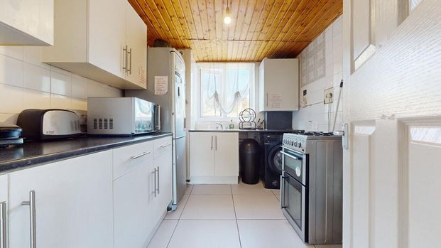 Flat share to rent - Photo 1