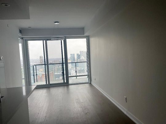 For Lease - 488 University Avenue Unit# 3303, Toronto, Ontario - Photo 1