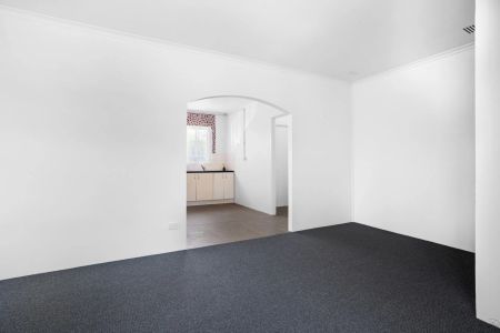 6 Kagoola Court, Norlane. - Photo 4