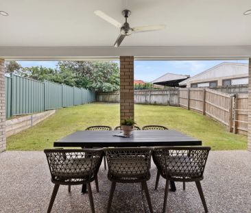 Immaculate Family Home with Ducted Aircon, Solar and Spacious Living ! - Photo 1
