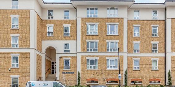 2 bedroom flat to rent - Photo 3