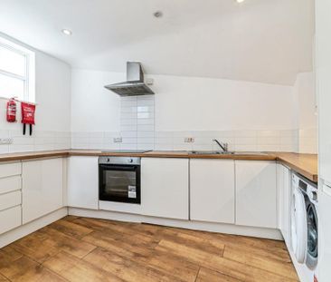 2 bedroom end of terrace house to rent - Photo 1