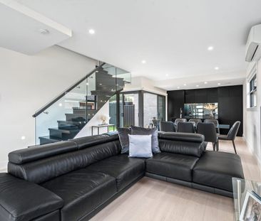 1/18 Snow Street, Keilor Park VIC 3042 - Photo 1