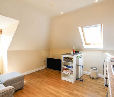 1 bedroom apartment to rent Holdenhurst Road, Bournemouth, BH8 - Photo 2