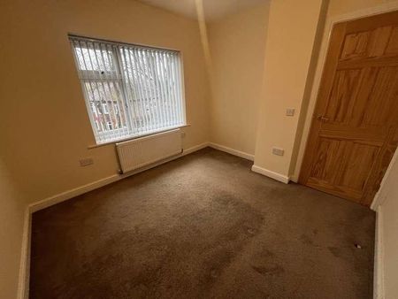 Agecroft Road West, Prestwich, M25 - Photo 5