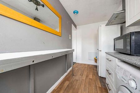 Lowdell Close, Yiewsley, West Drayton, UB7 - Photo 4