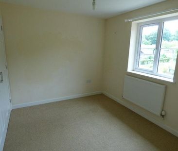 4 bedroom detached house to rent - Photo 4