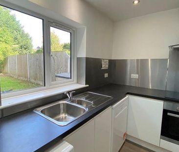 Studio to rent - Photo 6